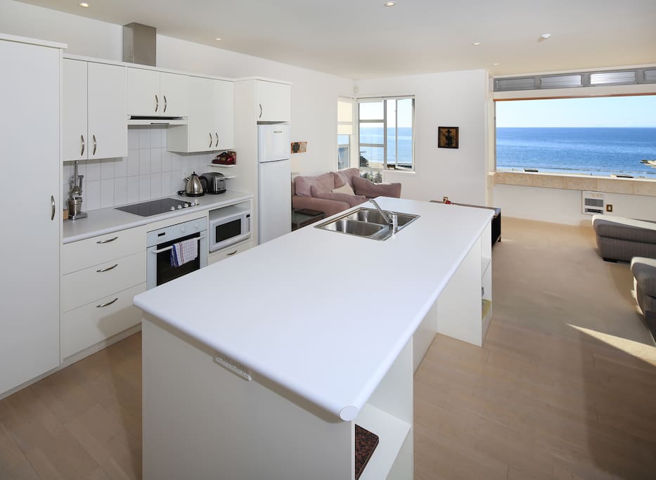2 Bedroom open plan living back apartment