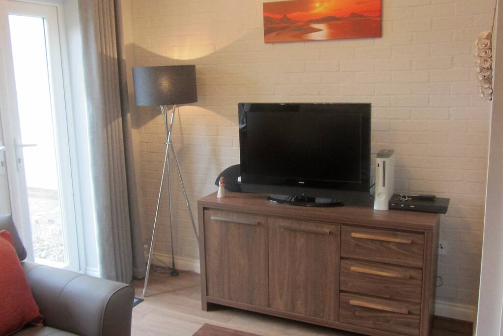 TV with X box