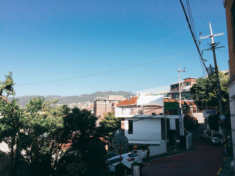 House is on the hill. It has great view of Seoul.