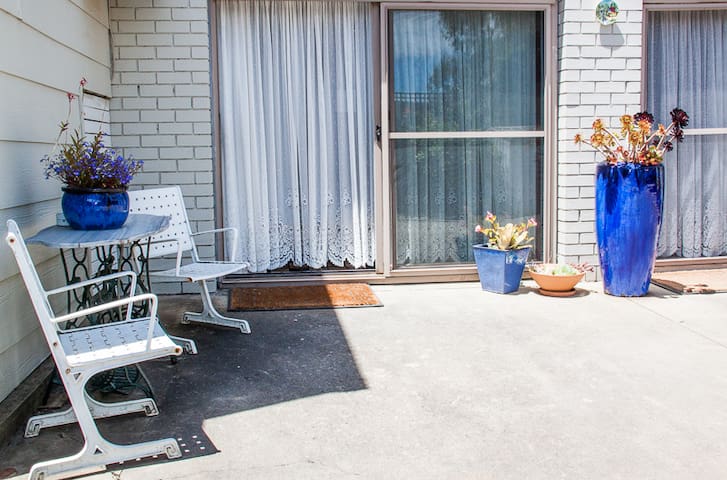 Ventnor Home Stay,unit part of home
