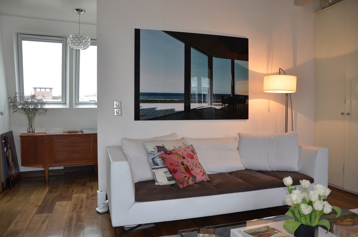 Popular Airbnb listing: Marais Chic in Paris 4e Arrondissement