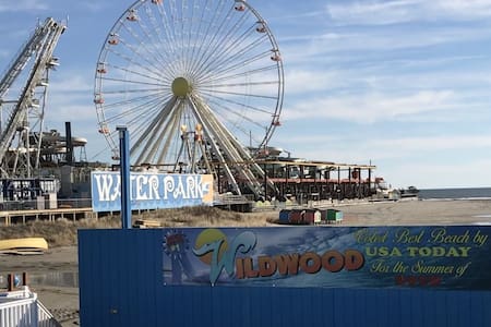 So Close to the boardwalk, water park  and beach!