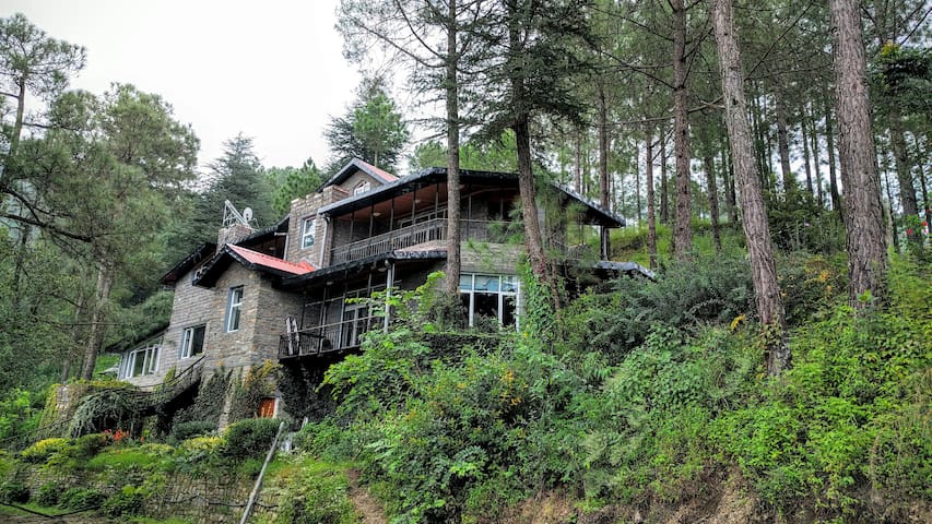 Luxury Mountain Villa Ekam@Chail- All Meal Incl4BR
