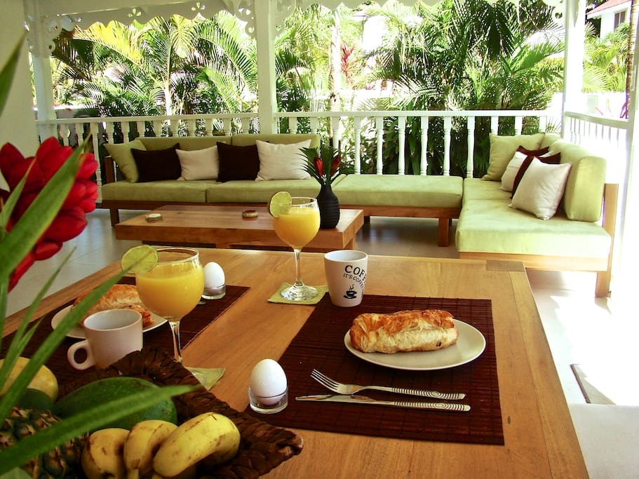 Have Breakfast is lush tropical garden