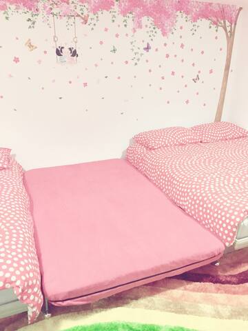 台北車站正對面（8-12人房）熱情＋海洋＋璀璨＋曖昧+蒲公英＋清新 gallery image 5