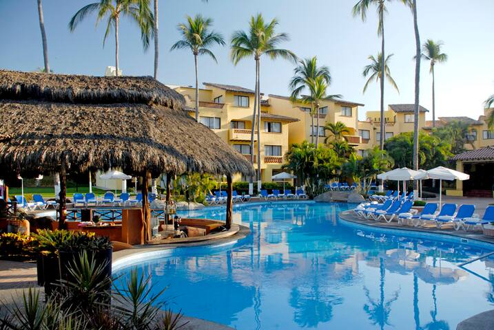 Download Plaza pelicanos grand all inclusive beach resort HD