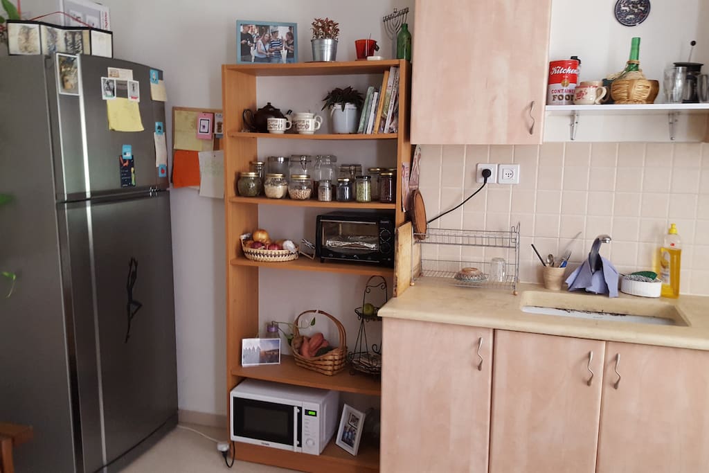Part of the well-equipped kitchen