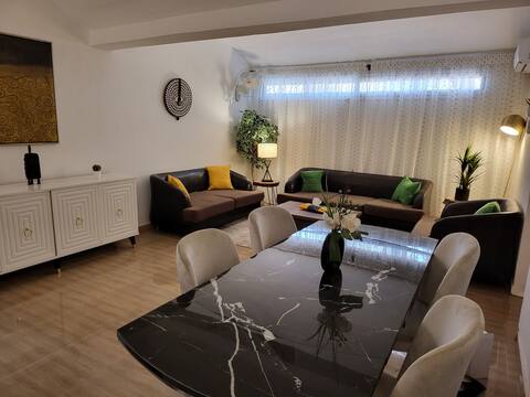 Le Cosy by Fayel