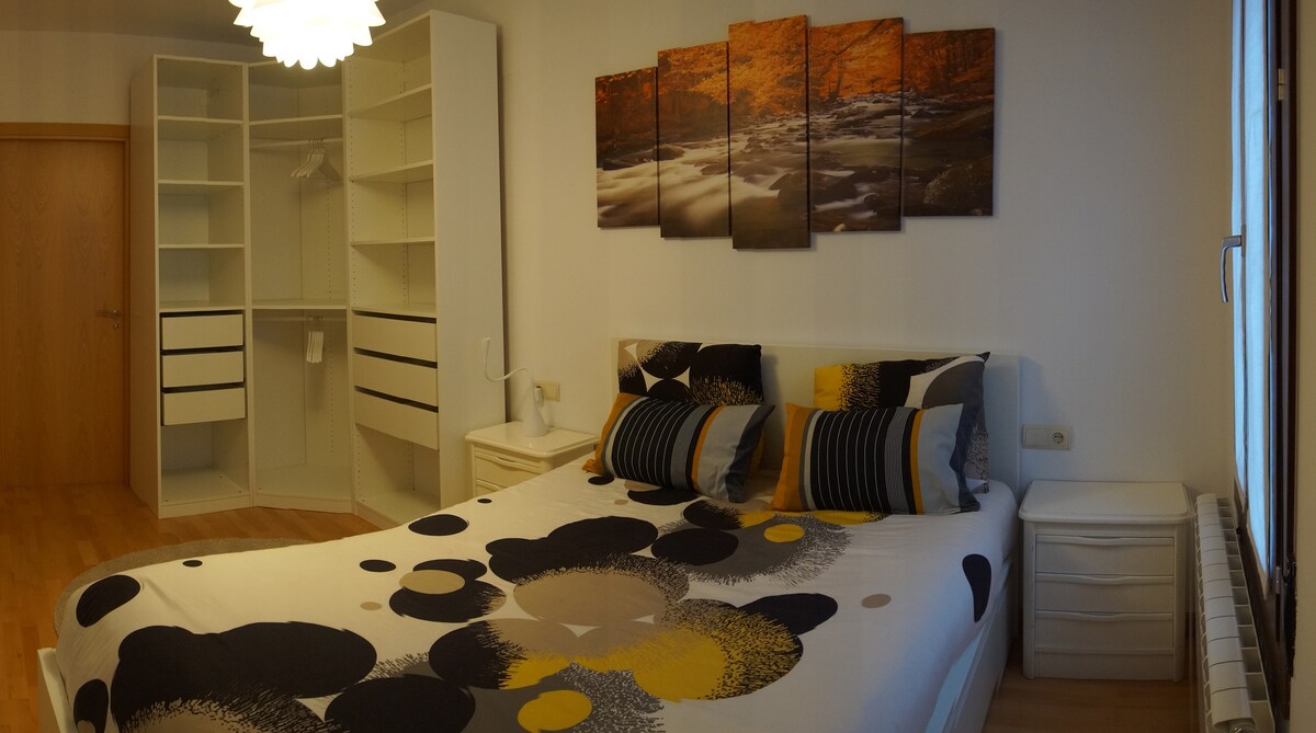 Მთავარი საძინებელი.