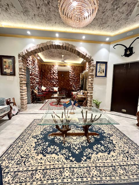 Colonel's Abode