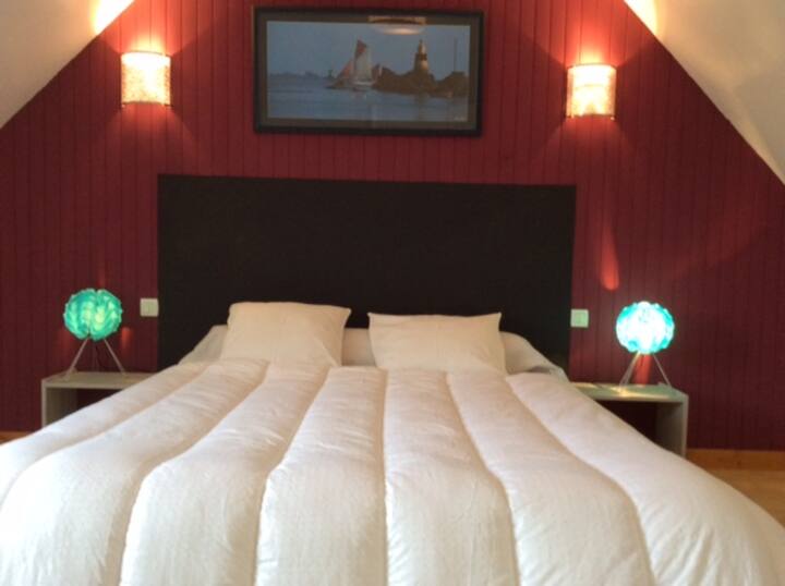 חדר שינה למעלה עם מיטה אחת 160.