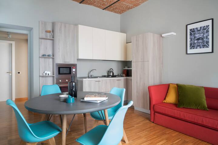 San Fermo 1, Trilocale | Brera Apartments gallery image 3