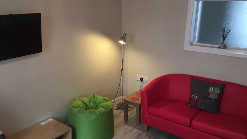 1 homefield Bayview Terrace, Bundoran, Ireland Show map. After booking, all Check-in date. Check-in date 1 single bed and 1 double bed. Show prices. The Viscount, Bundoran Updated 2020 Prices - uselesspenguin.co.uk