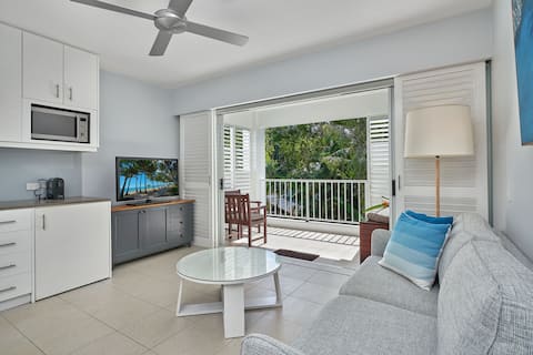 Top performing Airbnb: Palm Cove Paradise - Couples spa unit in Peppers in Palm Cove