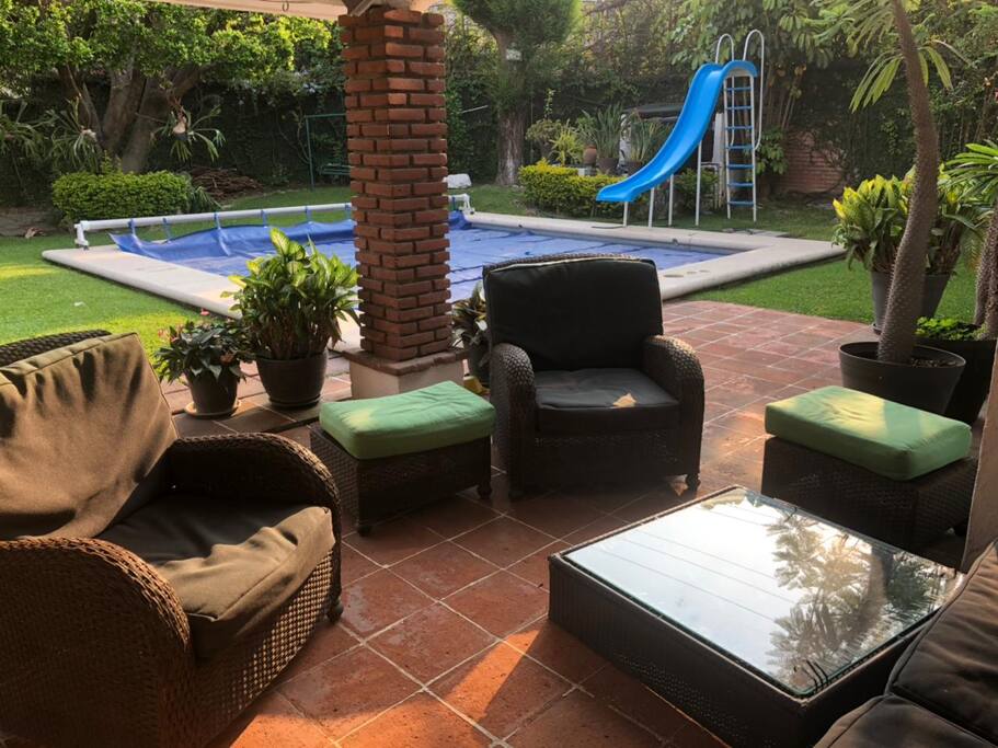 Terraza con salta y más
