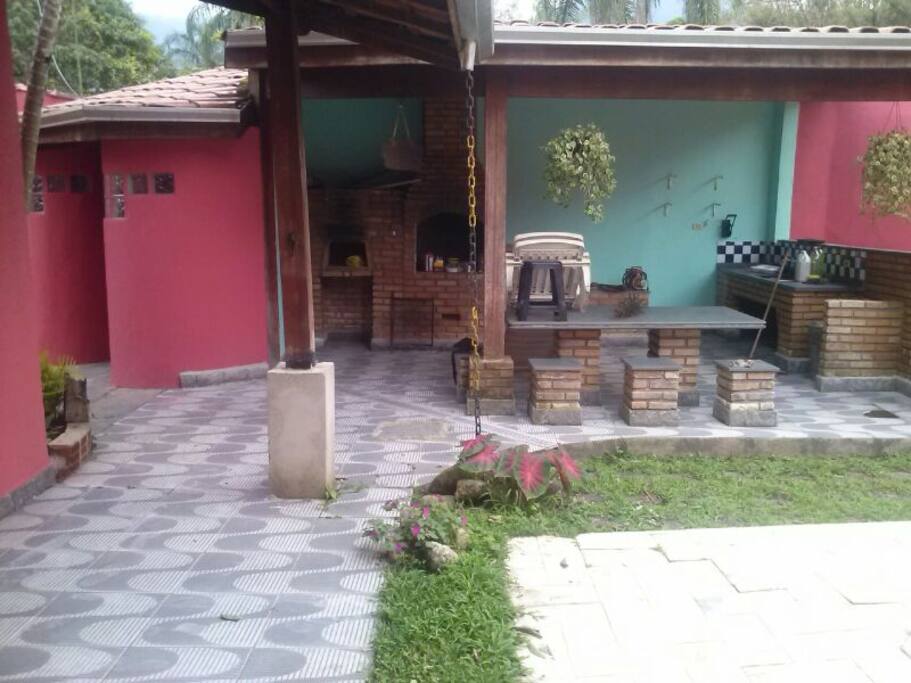 Churrasqueira e forno de pizza