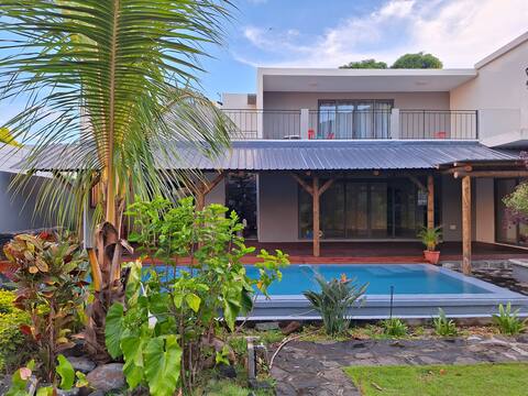 Cosy Family Villa | Pool, Space & Serenity
