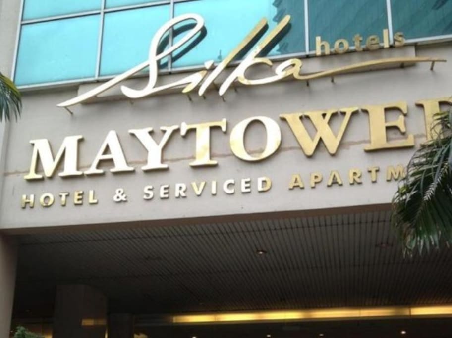 Inside a bustling 4* hotel in KLCC area - walking distance to LRT (train/public transport)