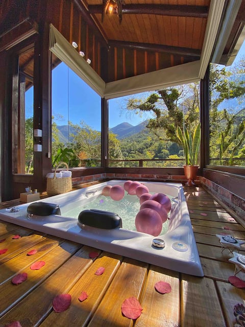 Amazing view of the mountains.