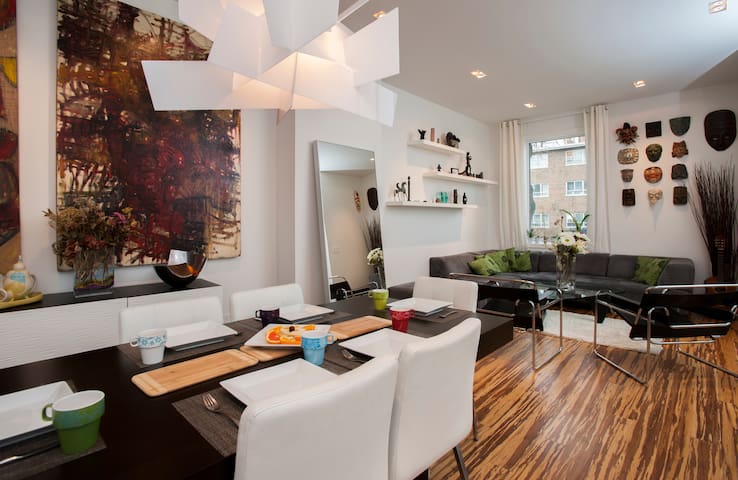 Stylish Downtown Double Room