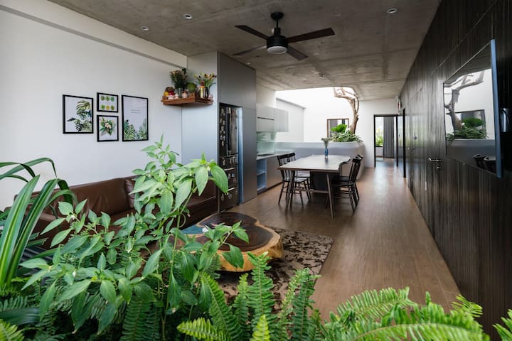 The Avis Apartments - Greathouse managed Airbnb listing 1