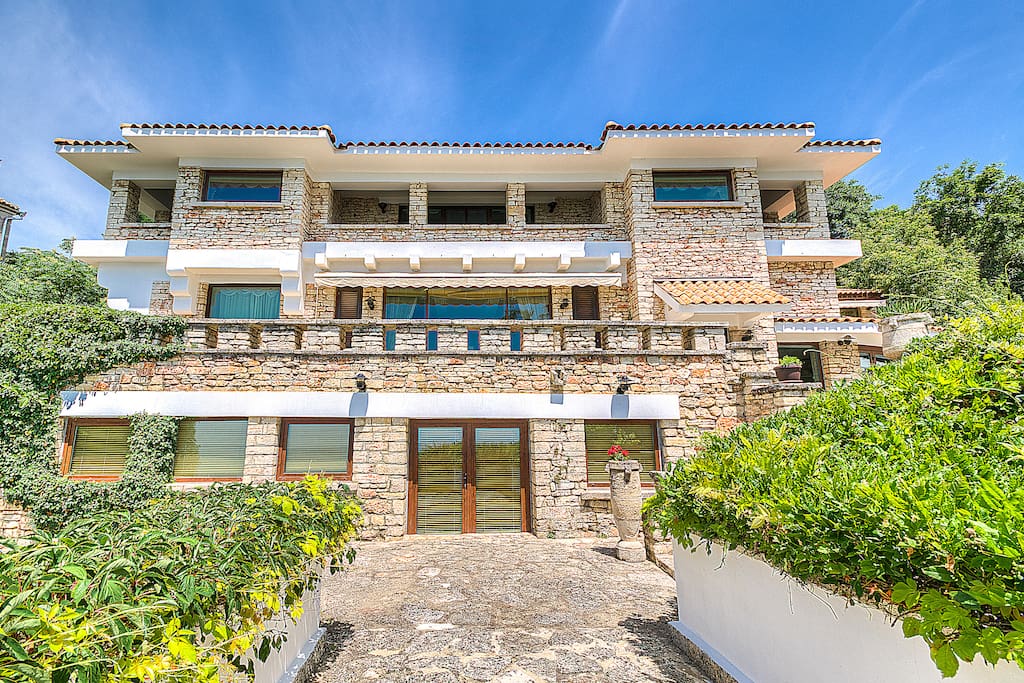 Villa "Sanda" facade