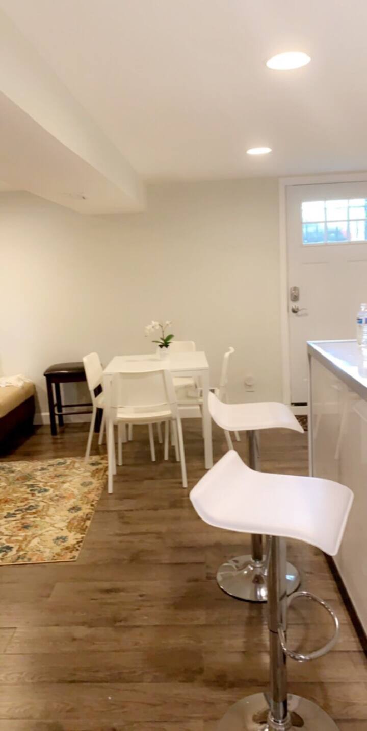 Beautiful 2 bdr near National Harbor free parking