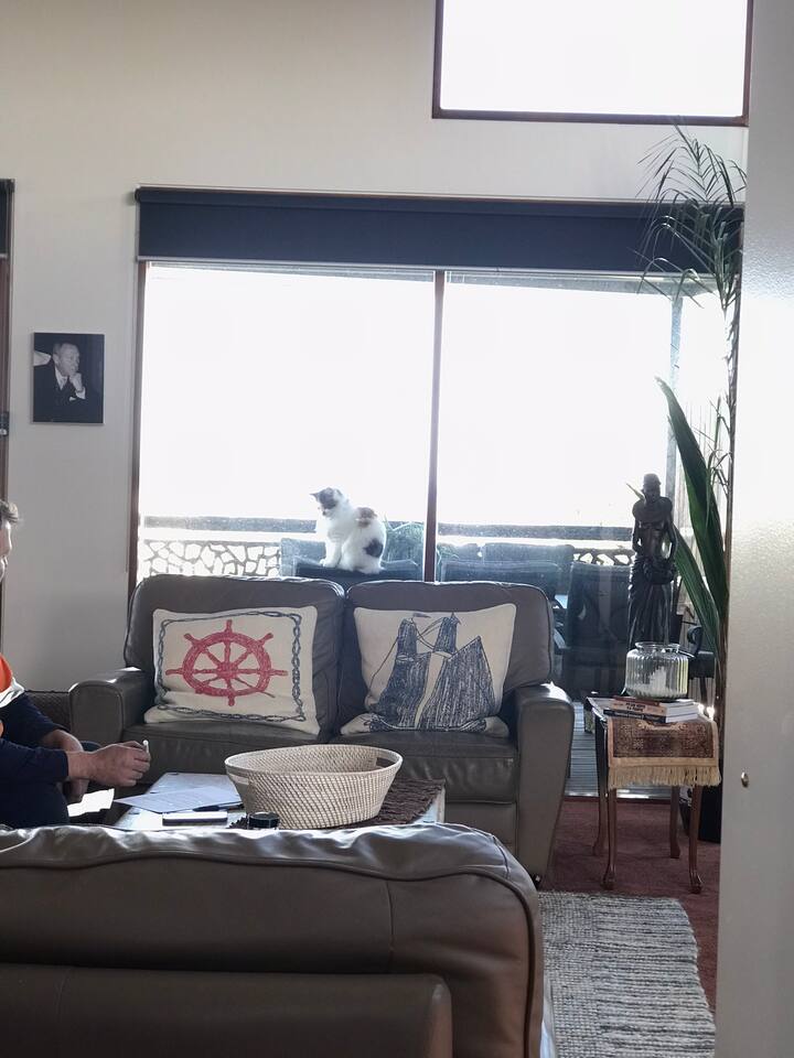 ห้องนั่งเล่นชั้นบน