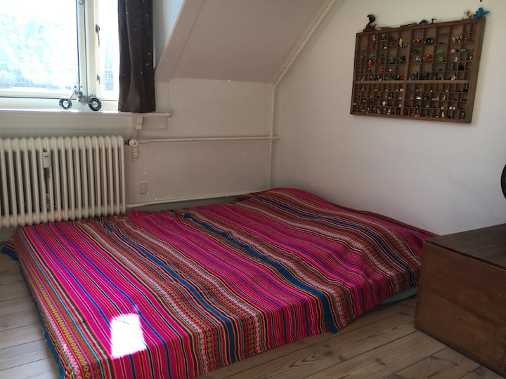 Spálňa s manželskou posteľou