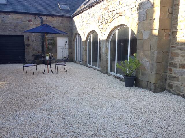 The Arches Cosy Country Cottage