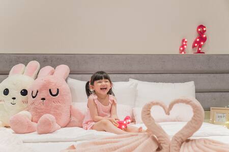 Twin Tower View KLCC | Sky Infinity Pool | Netflix