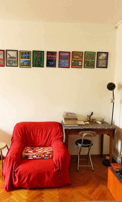 bureau...lecture...wifi..livres...prospectus de toutes les activités alentours
