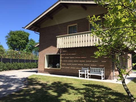 Enjoy the coast with friends or family! 12p.