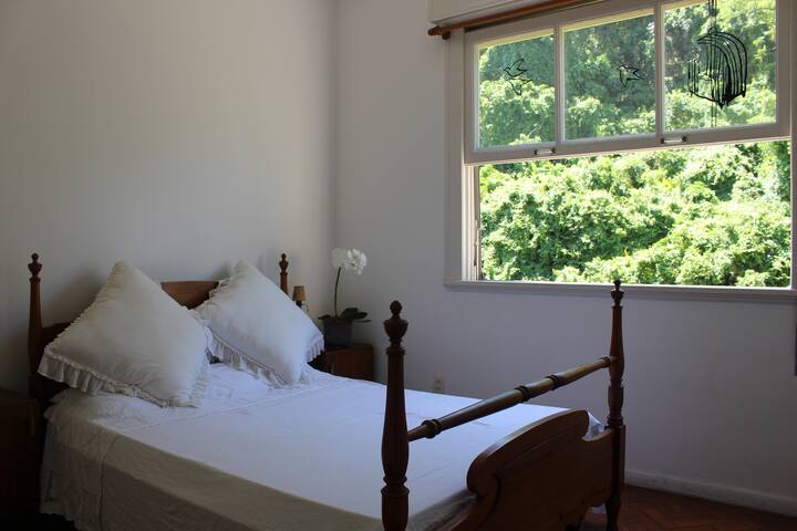 Copacabana-apto amplo e silencioso, 5m praia, mata