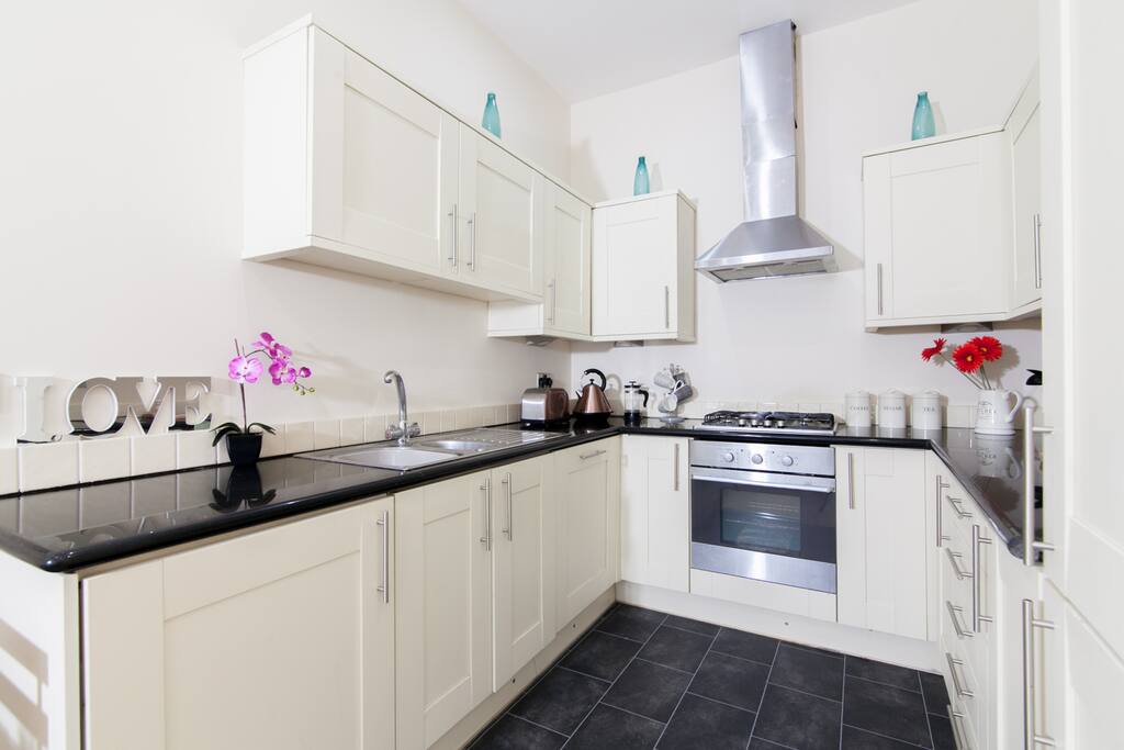 Full Kitchen