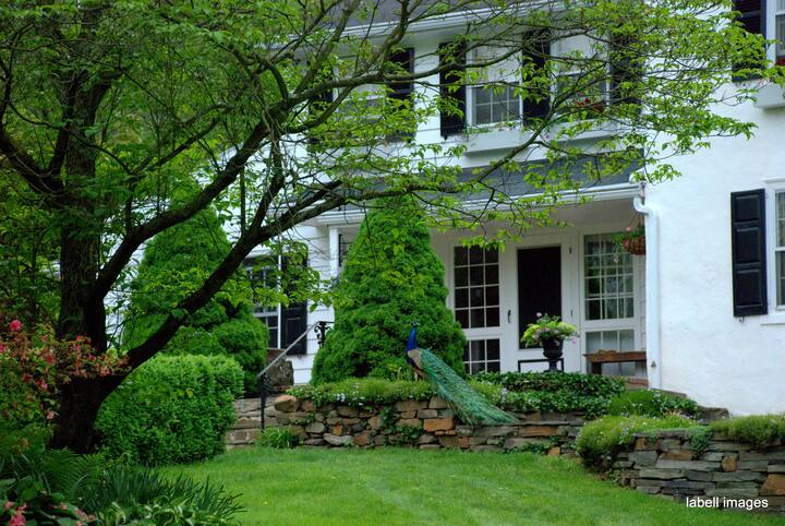 Hidden Valley Farm-executive Rental
1year Minimum - Reading, PA