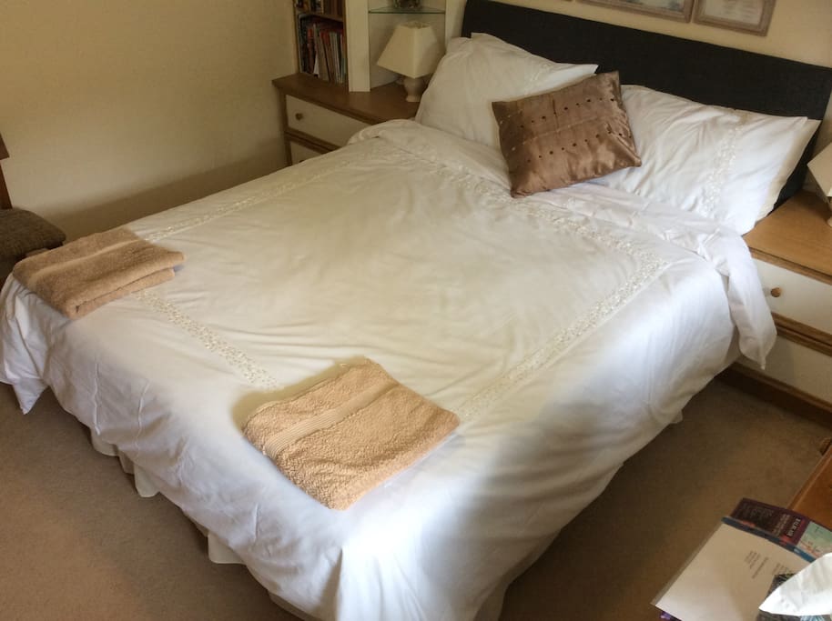 Comfy King-sized bed