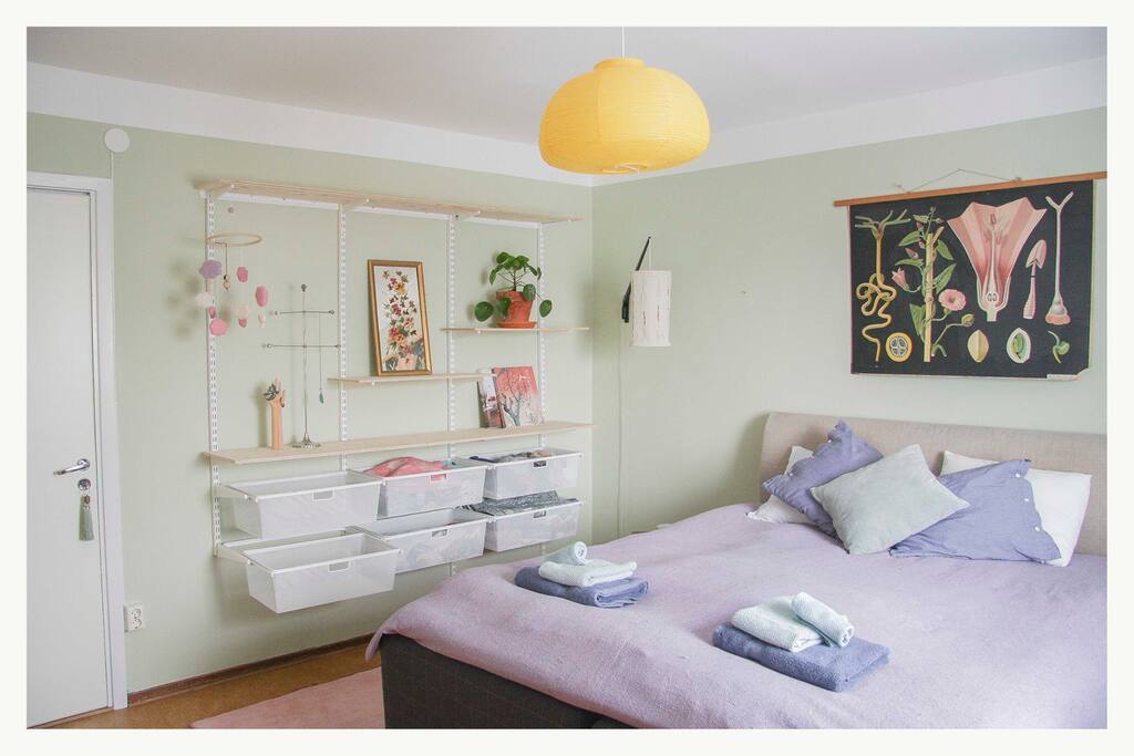 The bed is new, very comfortble and 180 cm wide.