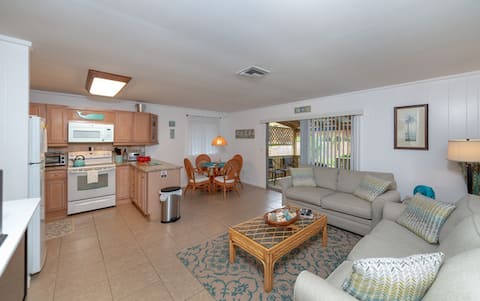 Top Airbnb: The Beach is my Happy Place Cottage in St. Augustine Beach