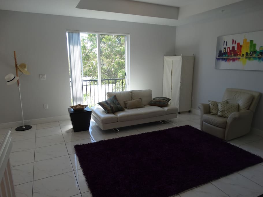 Living Area (2nd Floor)