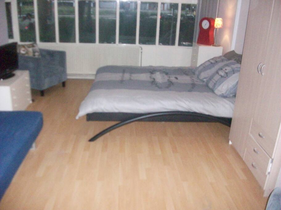 studio/room