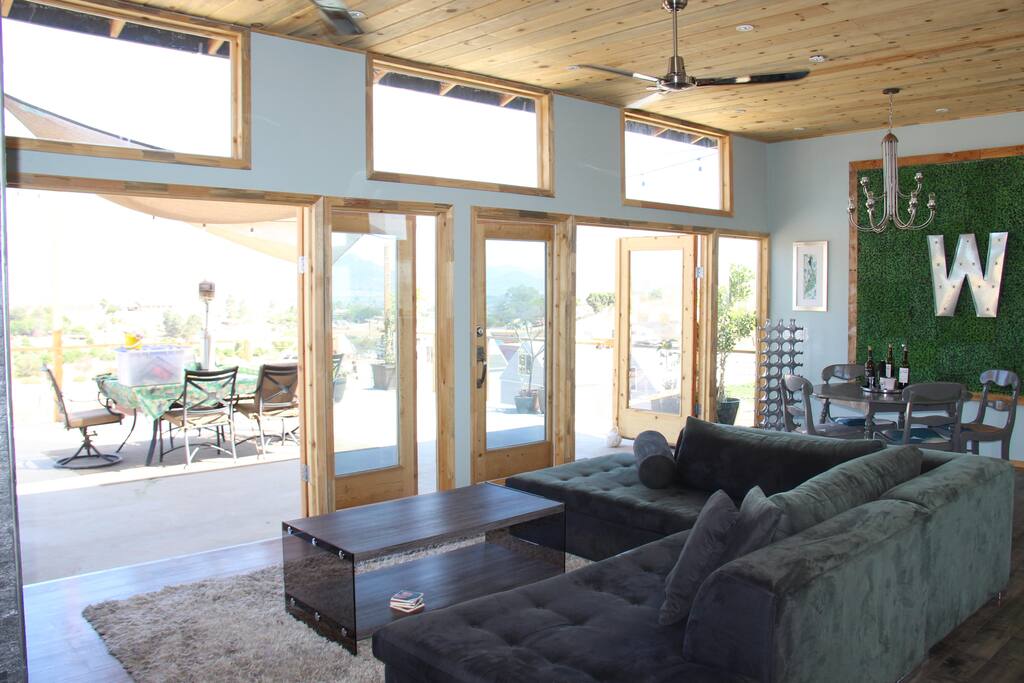 open concept, modern, large, amazing views