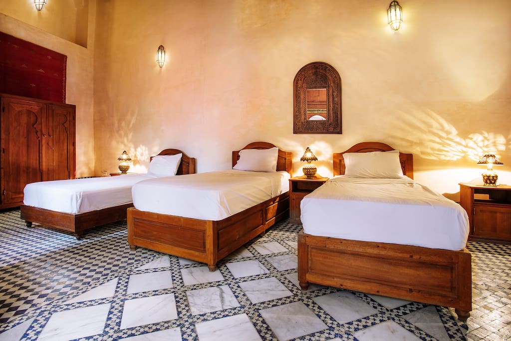 Single beds layout