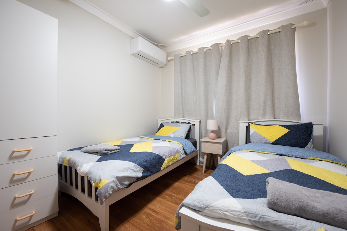 საძინებელი 1