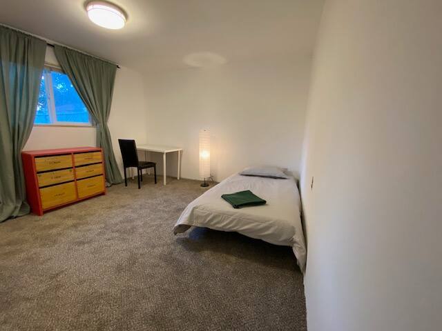 Menlo Park Startup House - Private Room