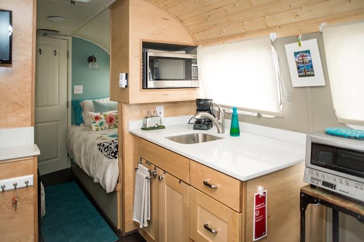 Tiny house near airport! Unique stay in Seattle
