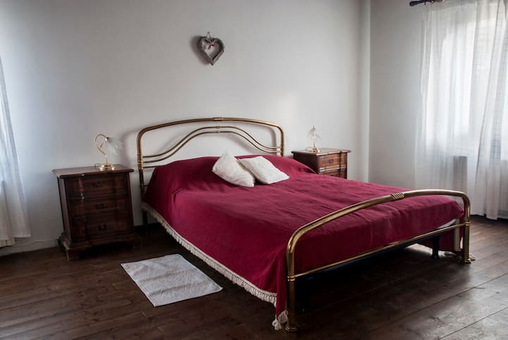 غرفة النوم 1