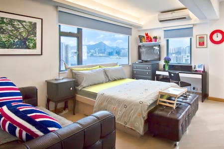 Studio@waterfront+Sleep4+Island East+MTR station
