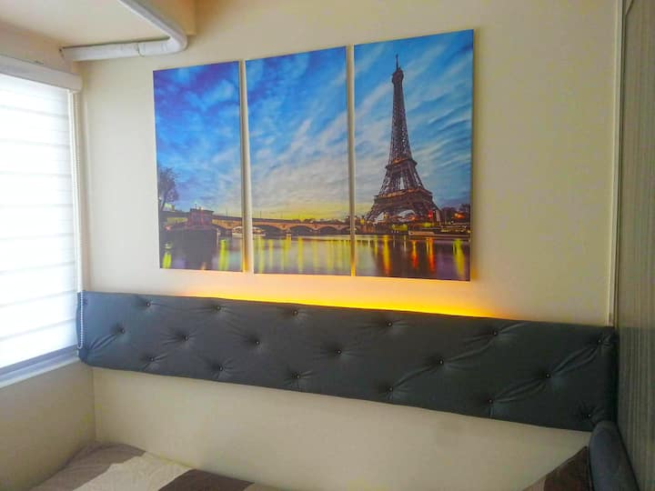 Вярваме, че доброто осветление на настроението съживява и подмладява.