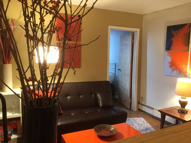 2 Bedroom, 1 Bath Hell’s Kitchen